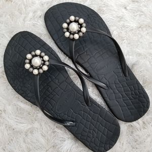 Lindsay Phillips Embellished Pearl Flip Flops Black 6.5 7